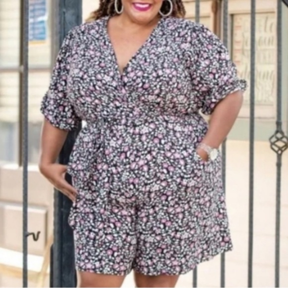 NWT Lane Bryant Floral Romper in sz 18 - Picture 12 of 12